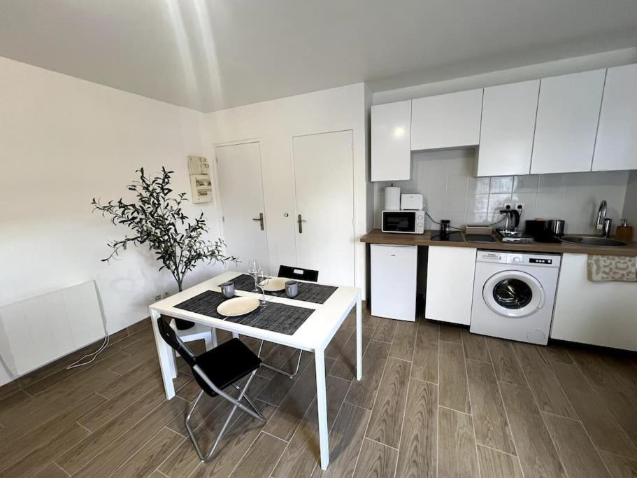 Appartement Proche Tramway Vitry-sur-Seine Buitenkant foto