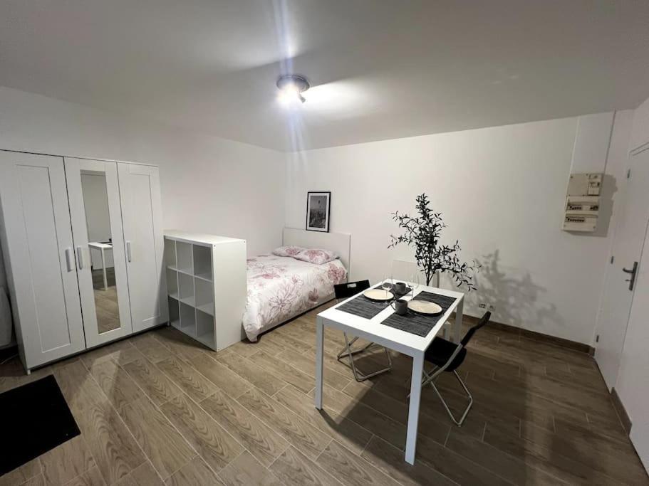 Appartement Proche Tramway Vitry-sur-Seine Buitenkant foto