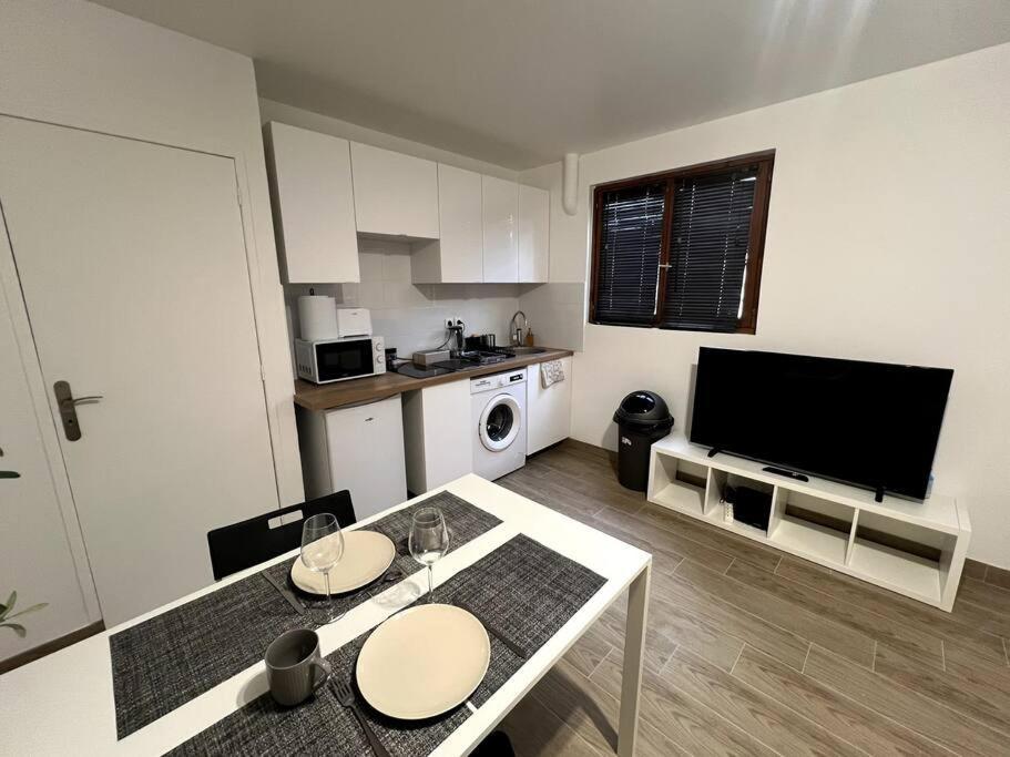 Appartement Proche Tramway Vitry-sur-Seine Buitenkant foto